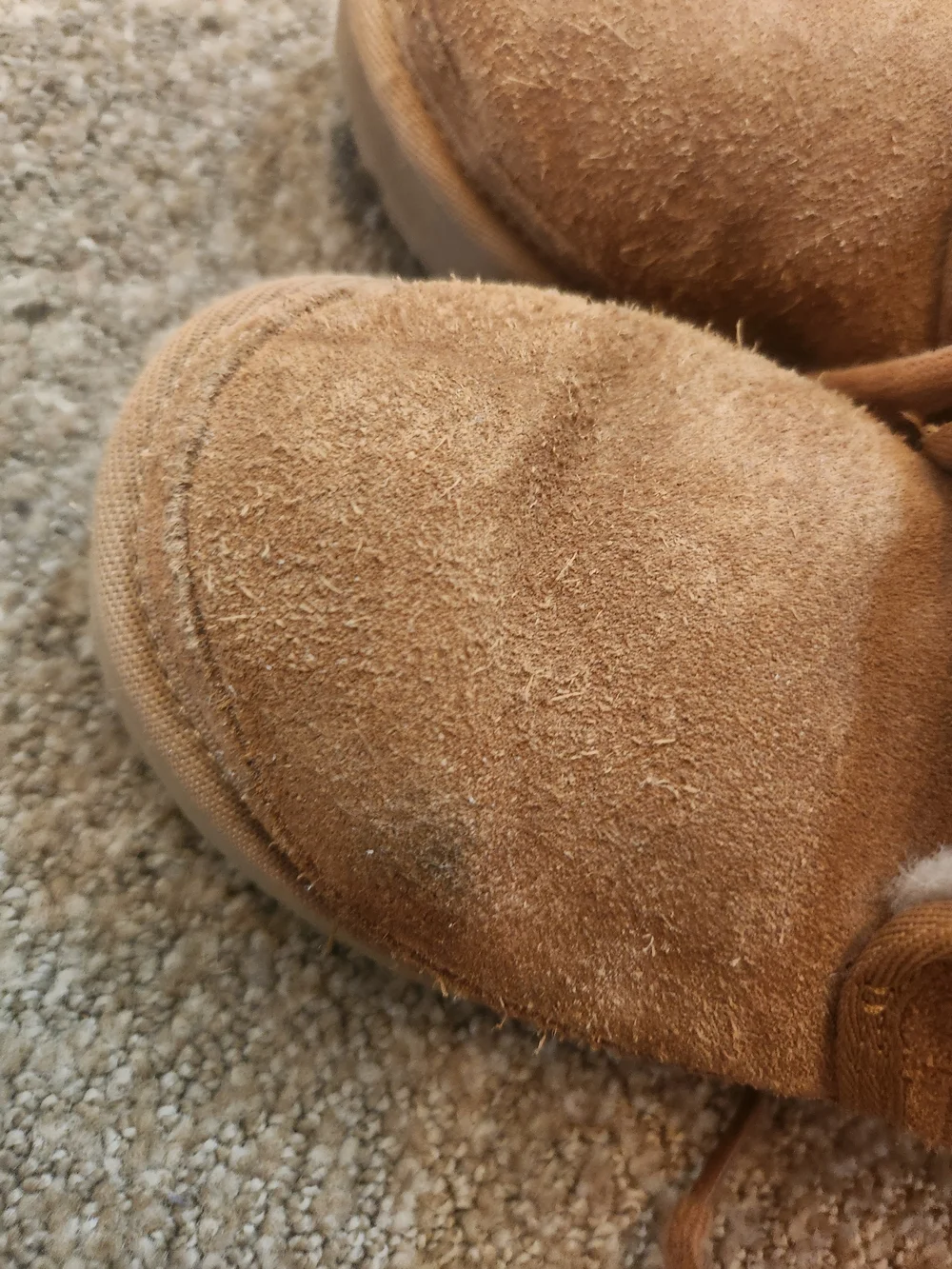 UGG Neumel II Boots Suede Lined Chestnut Boots Side Zip Toddler Sz 12
